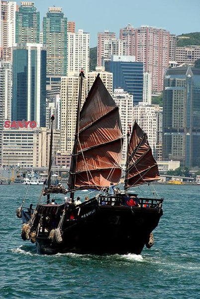Chinese Junk in Victoria Harbour 2007